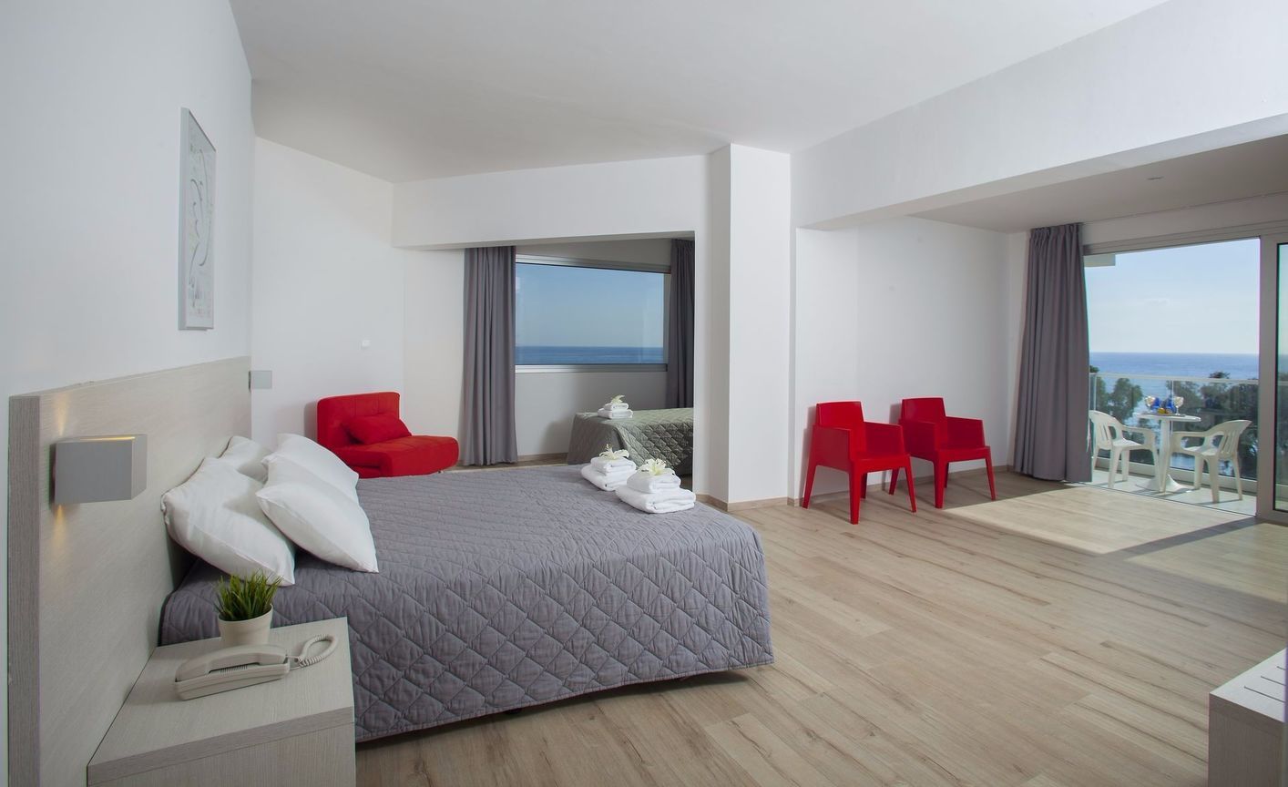 family_room_5_result